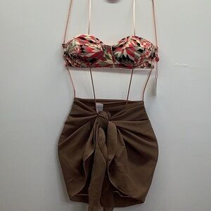 Red Carter Size XS Strapless Padded Underwire Bikini Top & Zuliana Sarong. New